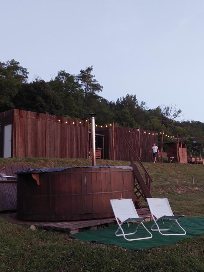 Glamp-Inn Kapolcs Eksteriør bilde